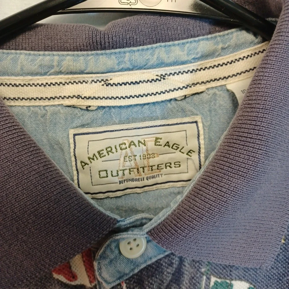American Eagle Outfitters Athletic Fit Men's‎ Medium Polo Shirt Flags